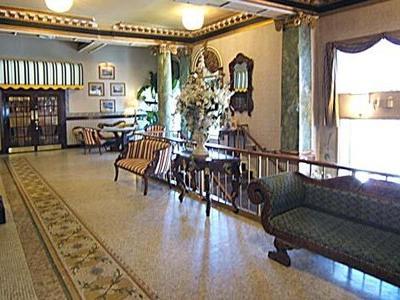 Clarion Inn & Suites Belleville Eksteriør bilde